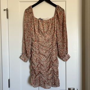 Eilly Bazar Floral Ruched Dress Size Small
